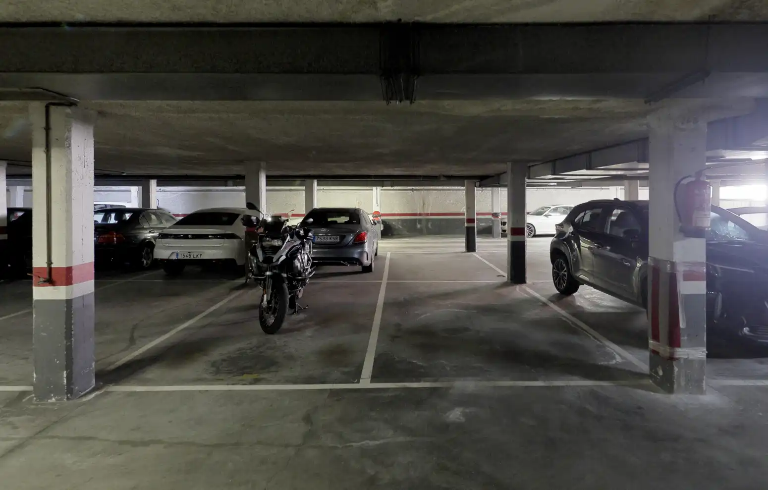Parking de Piso en venta en Gijón  con Calefacción y Trastero