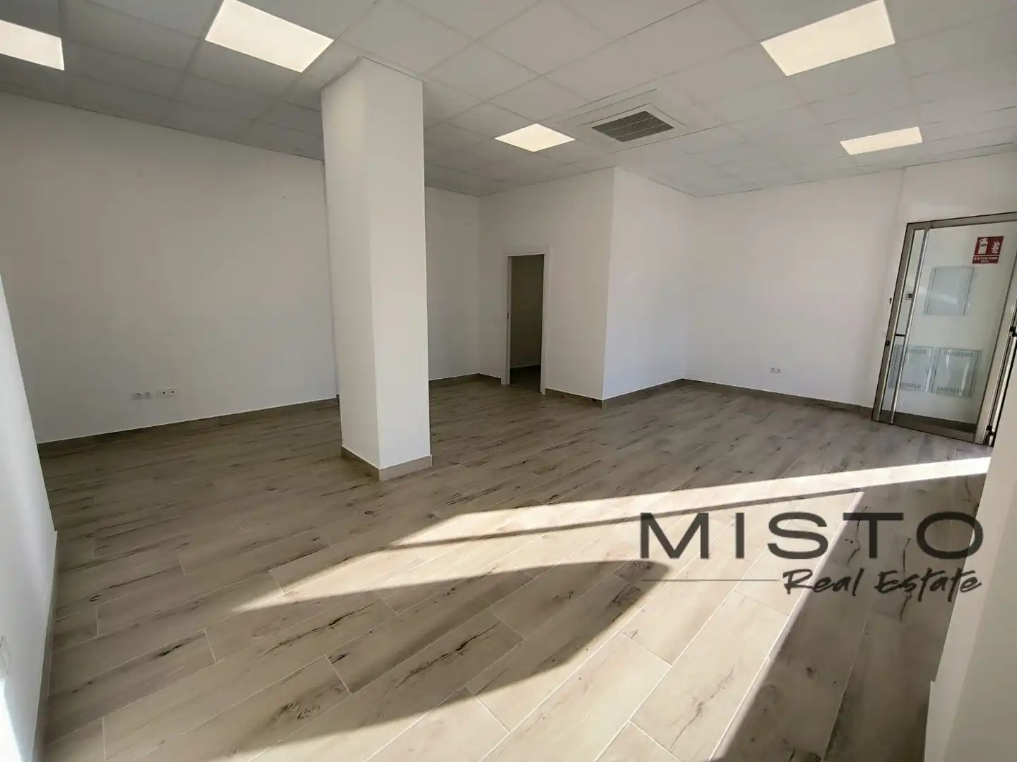 Local comercial en alquiler en CL MIGUEL DELIBES, imagen 9