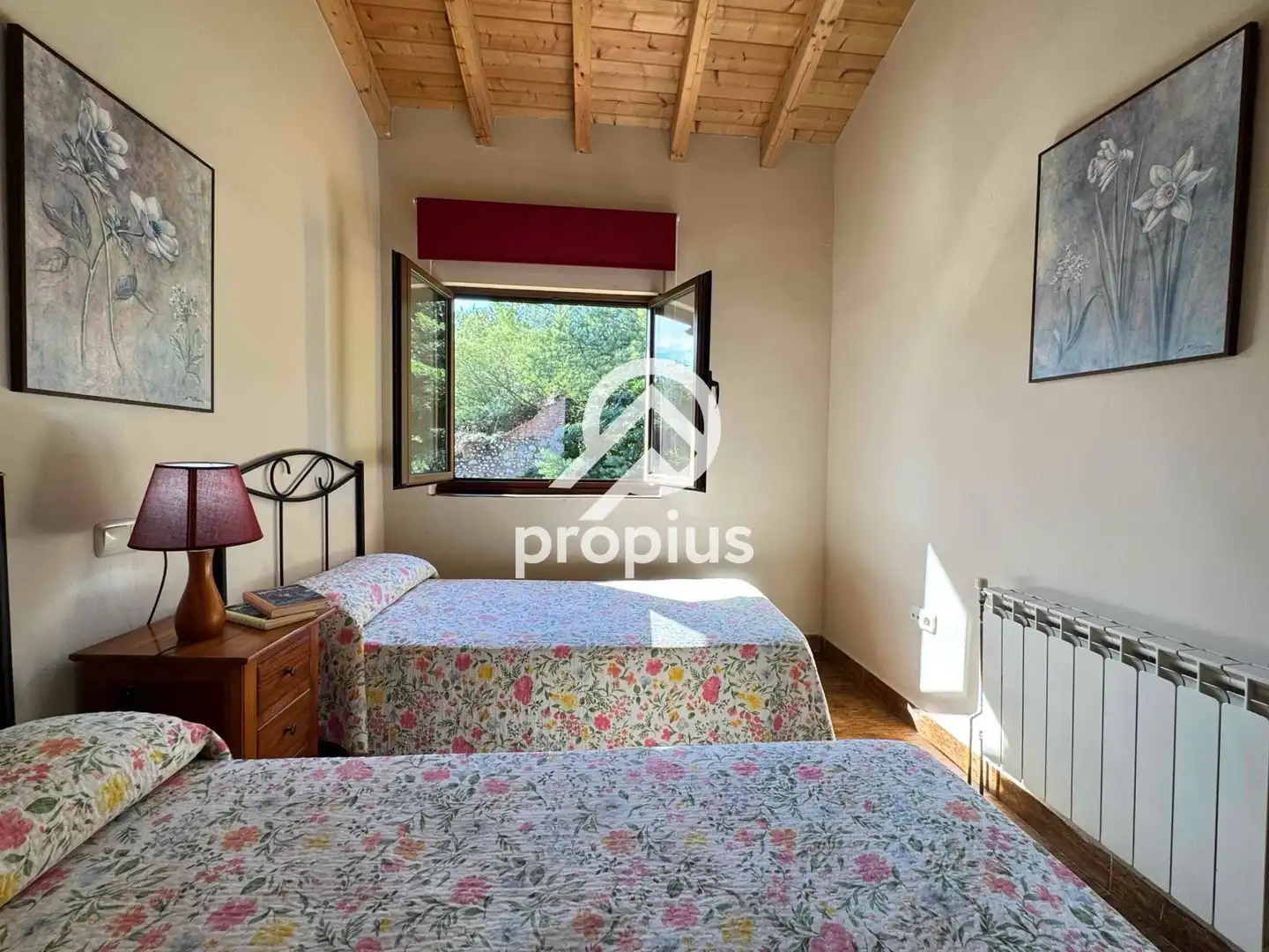 Bedroom of Houses for sale in Llanes  with Heating, Private garden and Parquet flooring