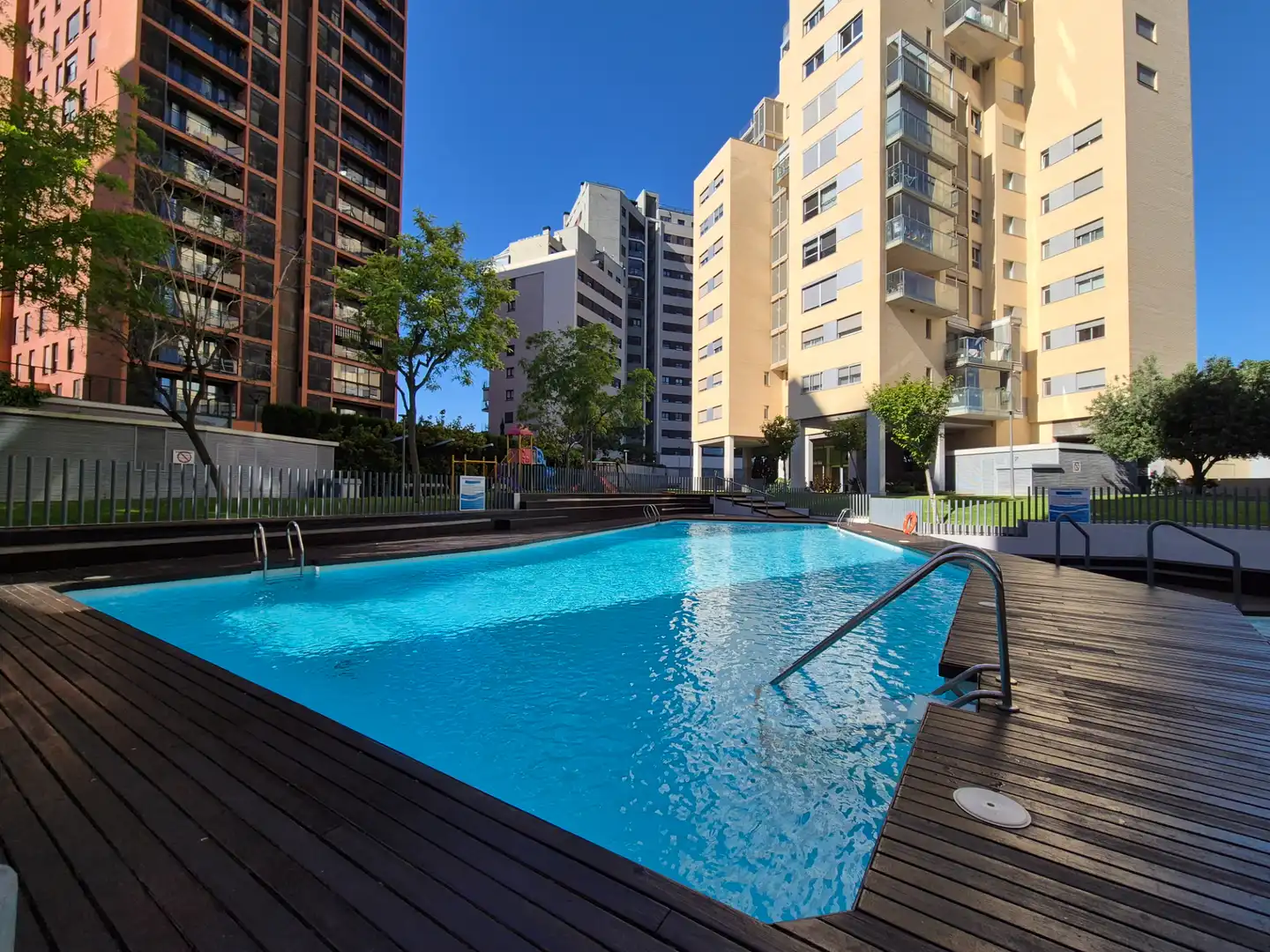 Piscina de Piso en venta en Valencia con Aire acondicionado, Terraza y Trastero