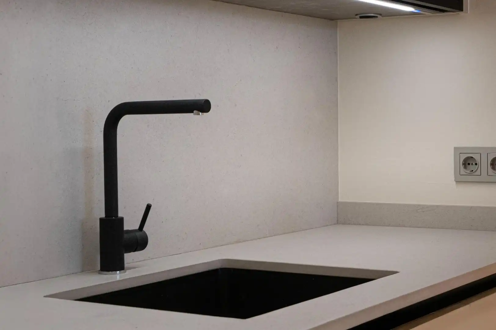 Kitchen of Flat for sale in Málaga  with Air Conditioner, Heating and Terrace