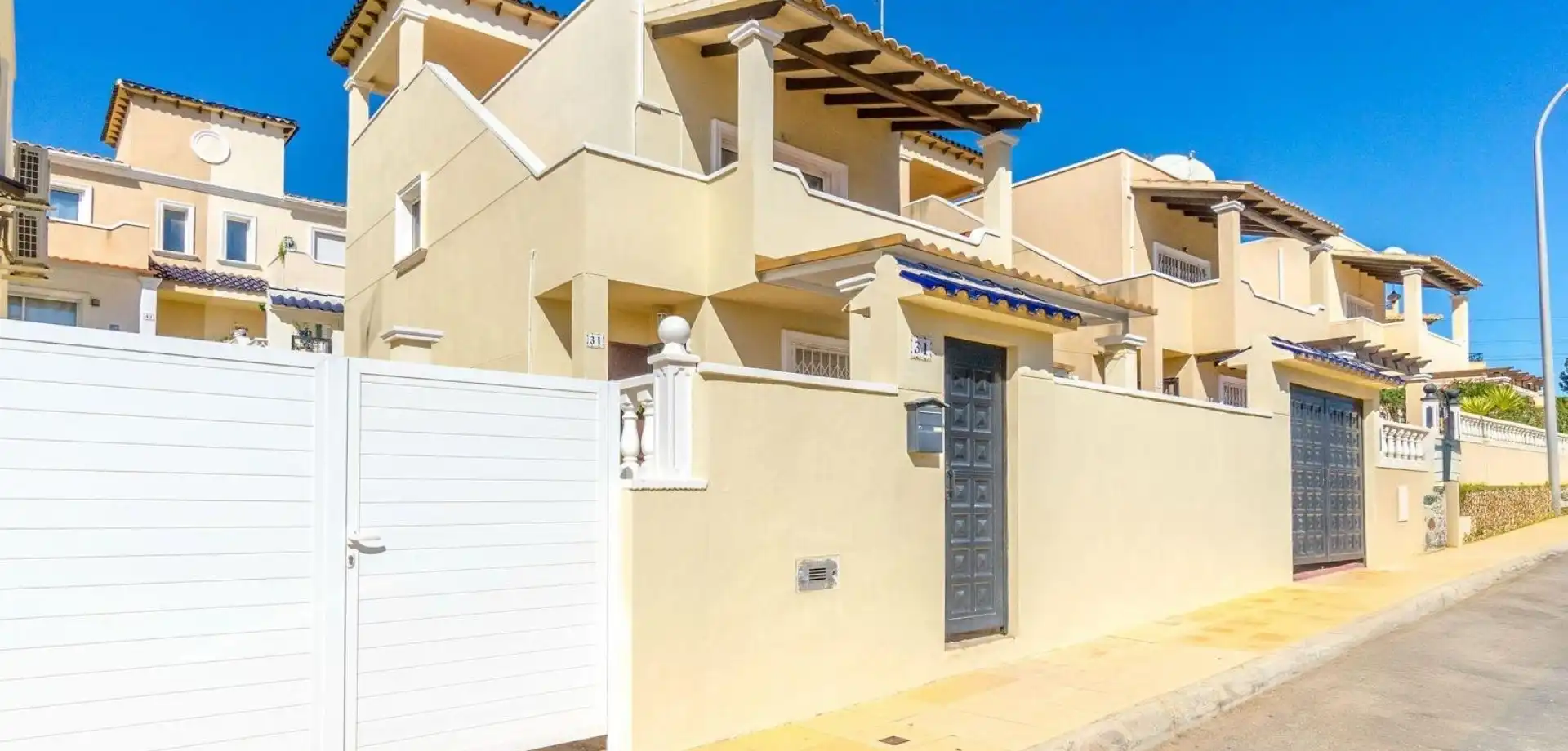 Casa con piscina en venta en San Miguel de Salinas