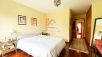 Bedroom of Single-family semi-detached for sale in Santiago de Compostela 