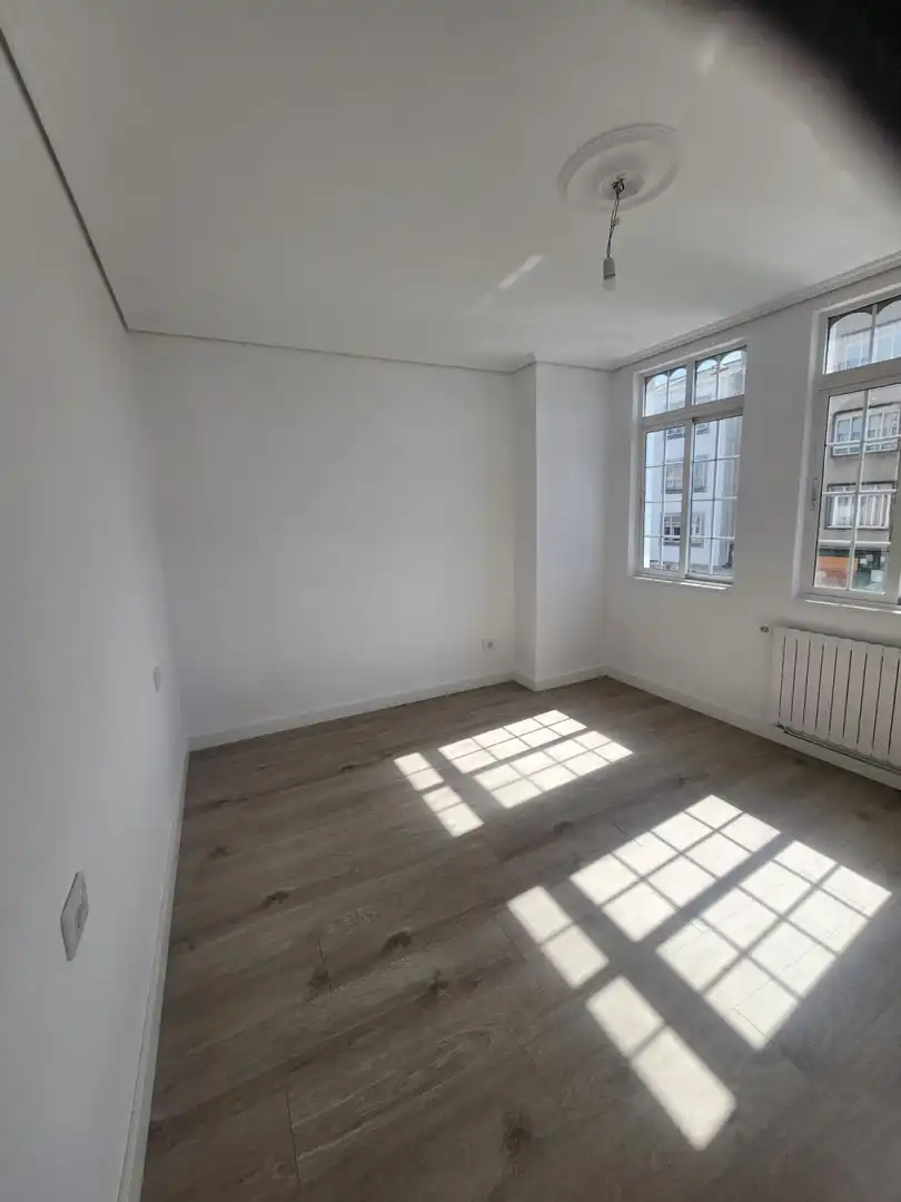Habitación de Casa o chalet en venta en Narón con Calefacción