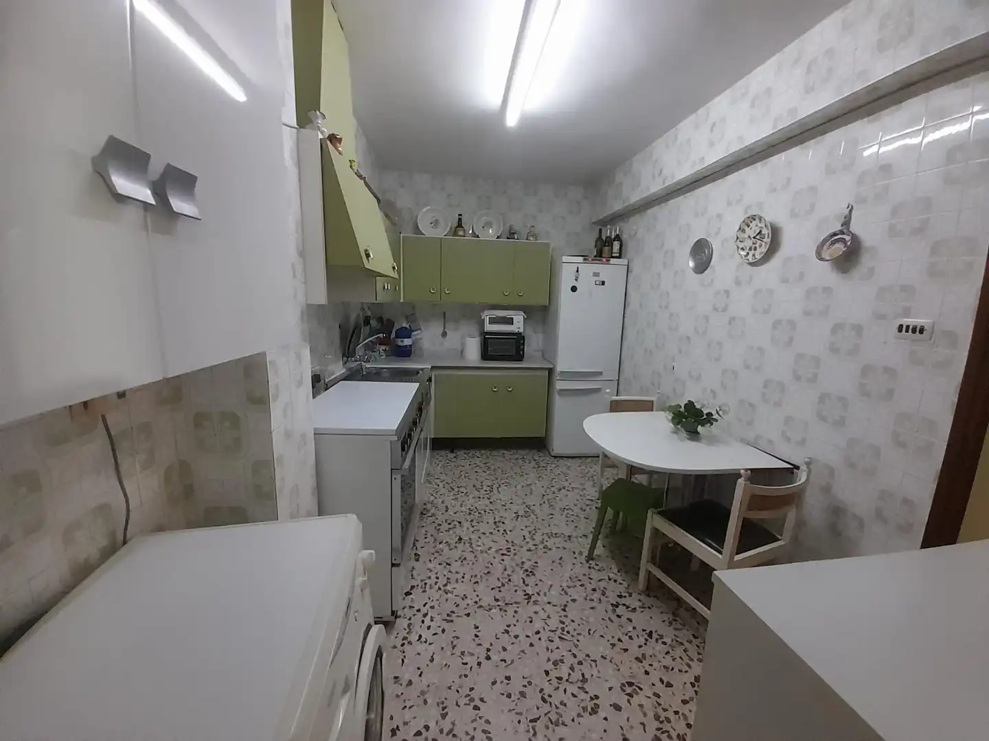 Cuina de Apartament en venda en Totana amb Traster, Moblat i Balcó