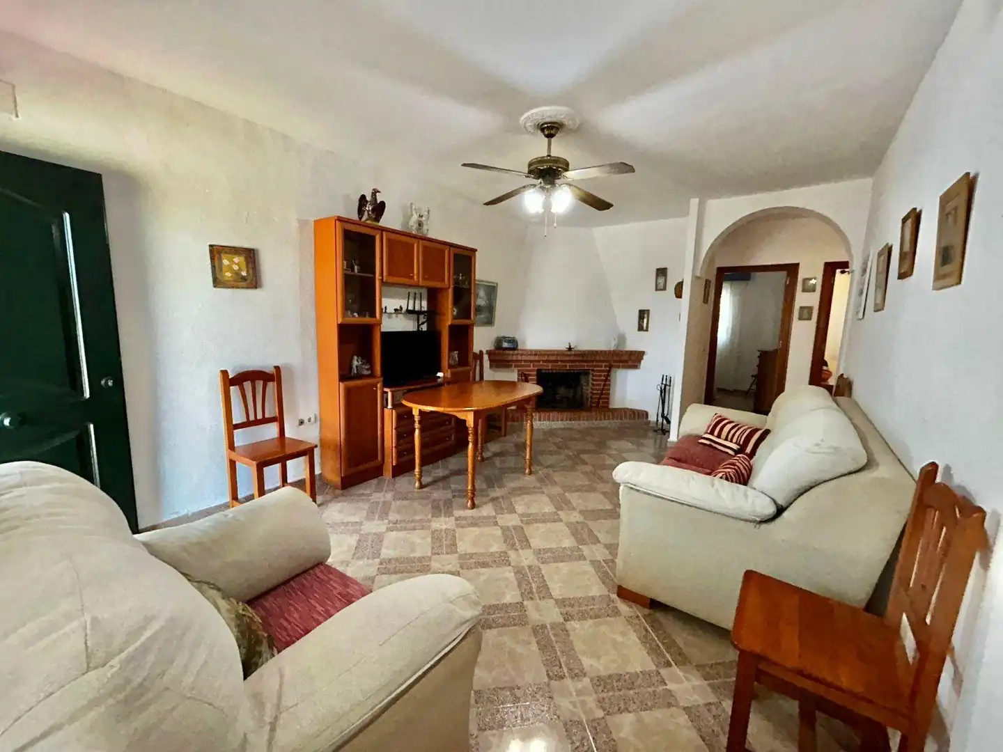 Sala d'estar de Casa o xalet en venda en Chiclana de la Frontera amb Jardí privat, Terrassa i Traster
