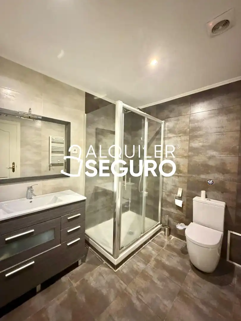 Bathroom of Houses for rent in Las Rozas de Madrid  with Air Conditioner, Heating and Terrace