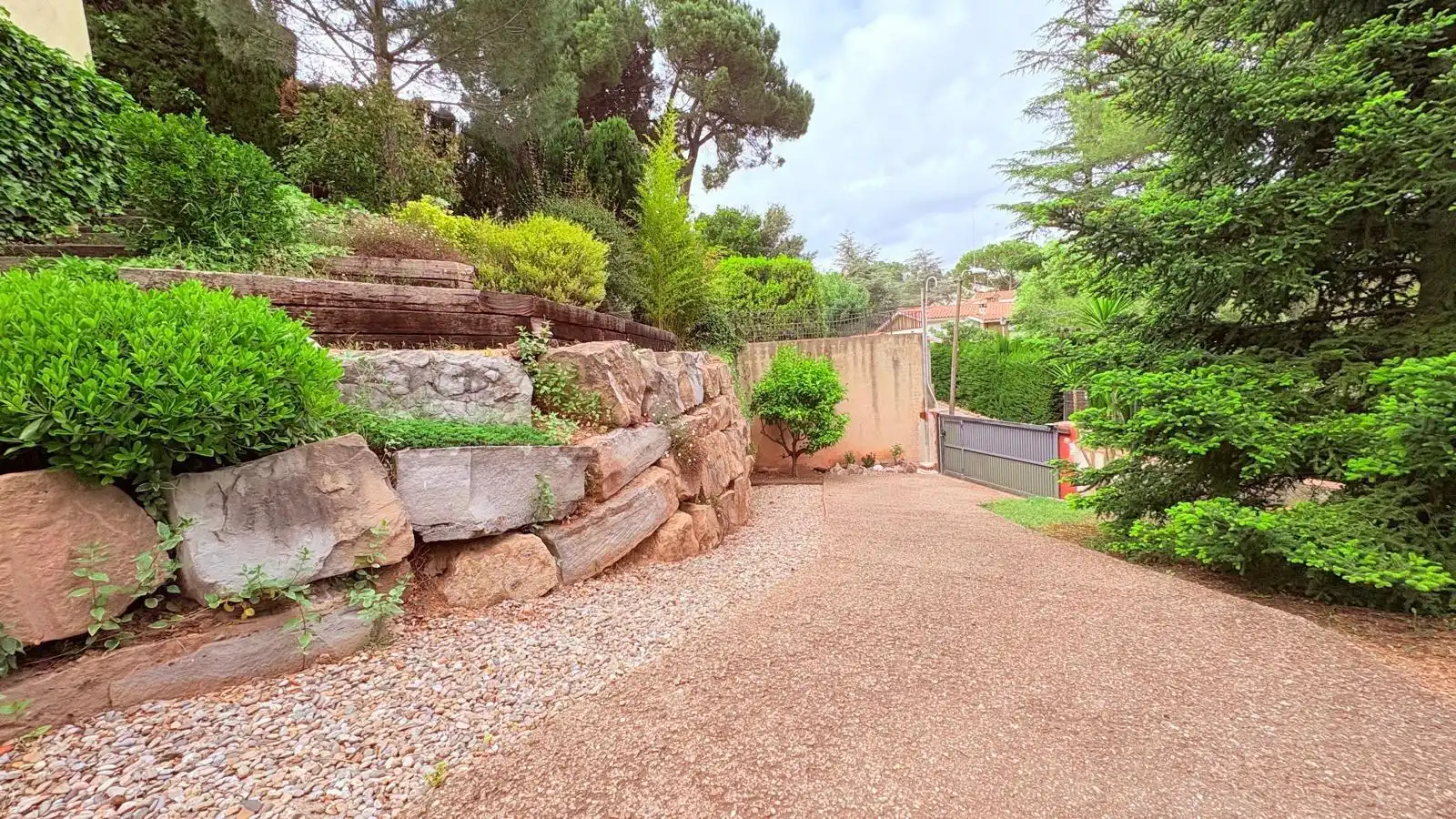 Jardí de Casa o xalet en venda en Castellar del Vallès amb Calefacció, Jardí privat i Terrassa