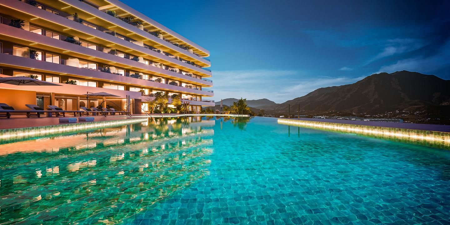 Piscina de Apartament en venda en Estepona amb Aire condicionat, Calefacció i Jardí privat