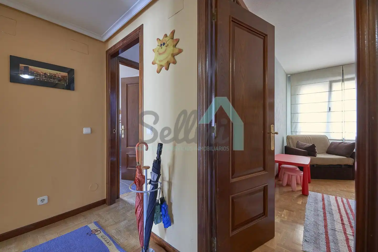 Flat for rent in Corín Tellado, Viesques