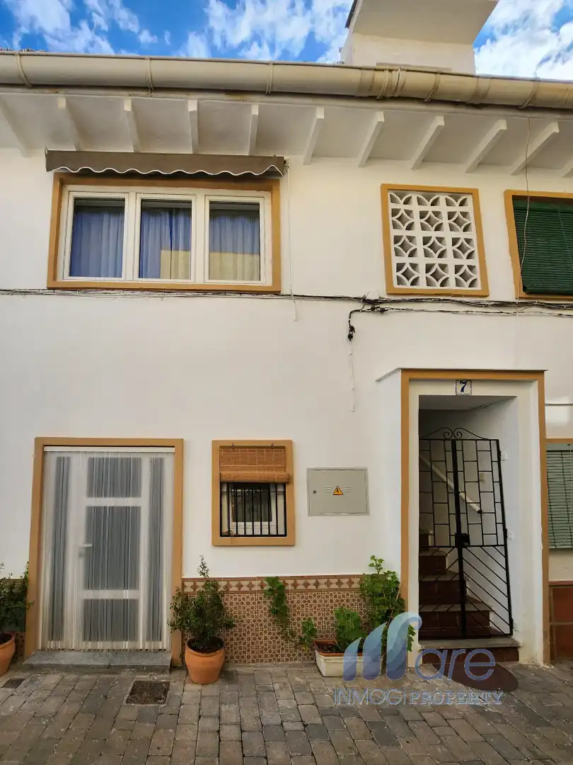 Vista exterior de Dúplex en venta en Almuñécar con Terraza y Amueblado