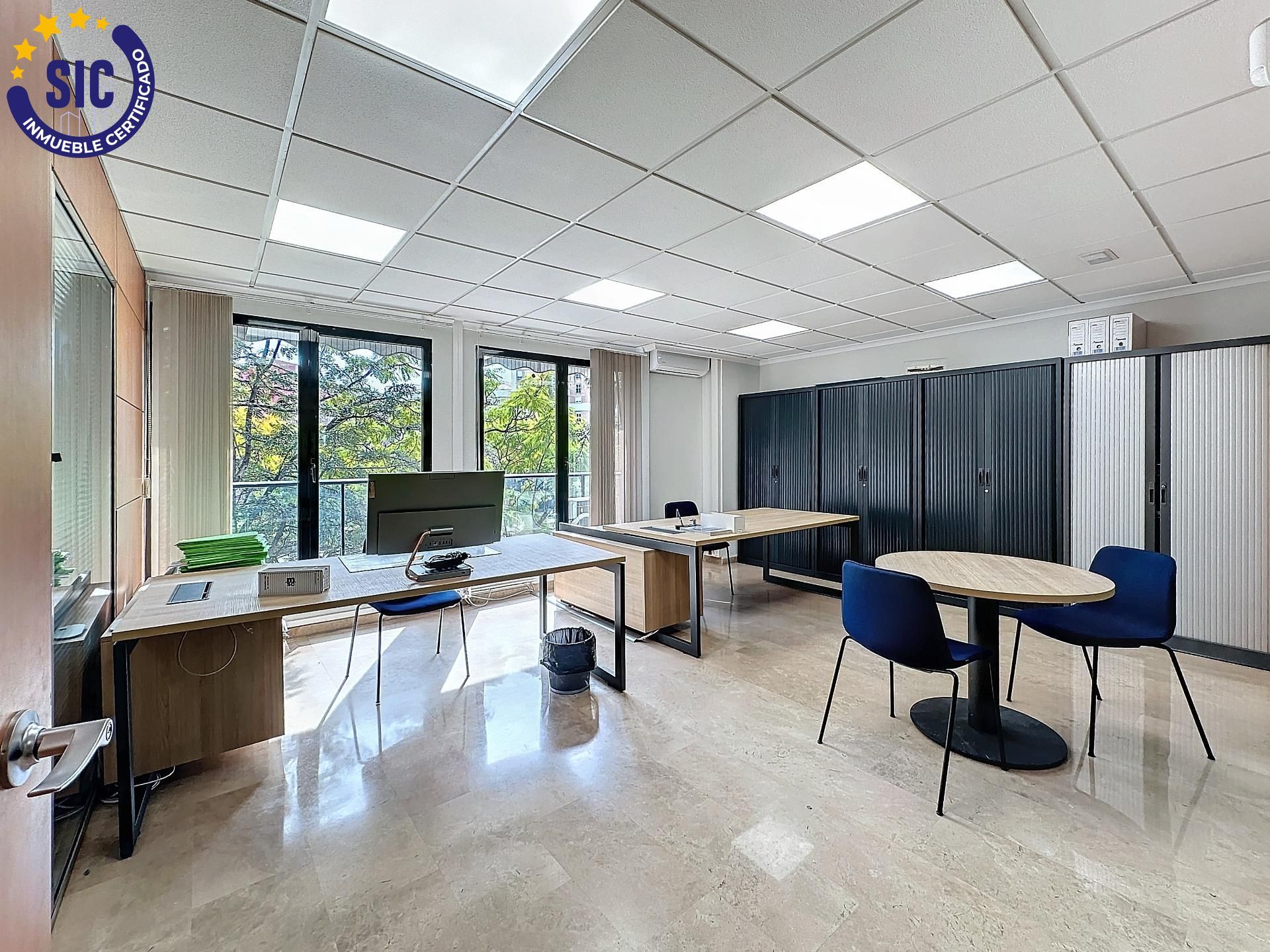 Office to rent in  Valencia Capital  with Air Conditioner and Heating