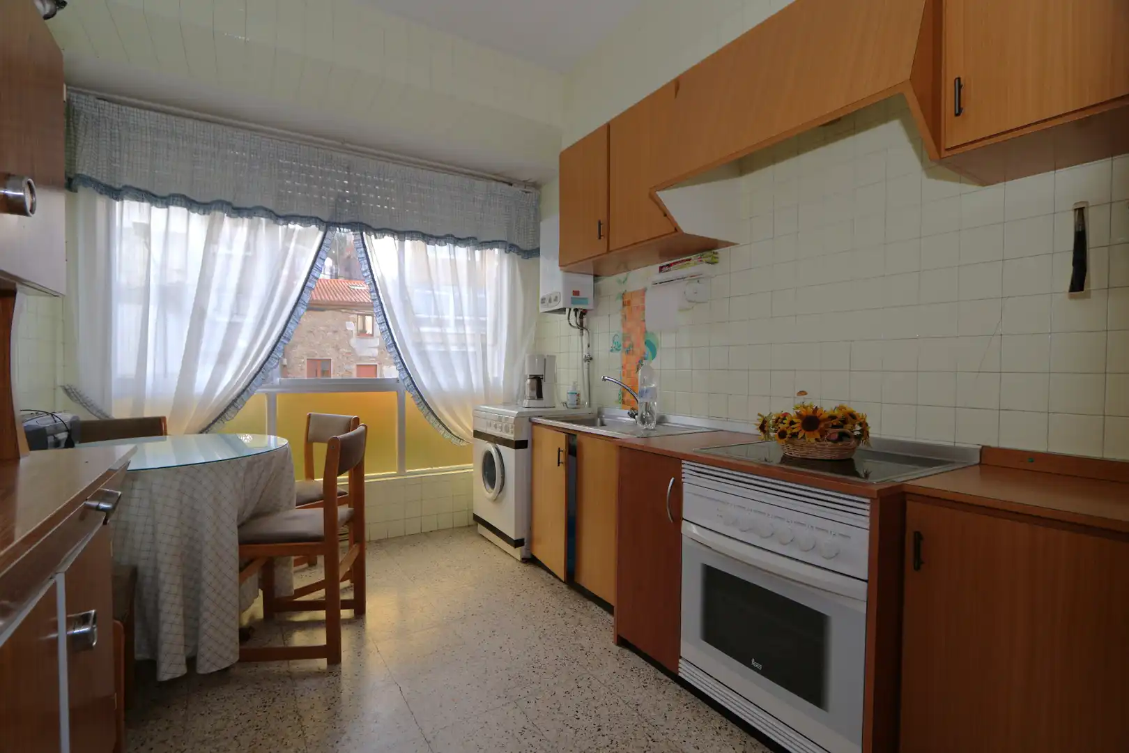 Cocina de Casa adosada en venta en Malpica de Bergantiños con Trastero, Amueblado y Balcón