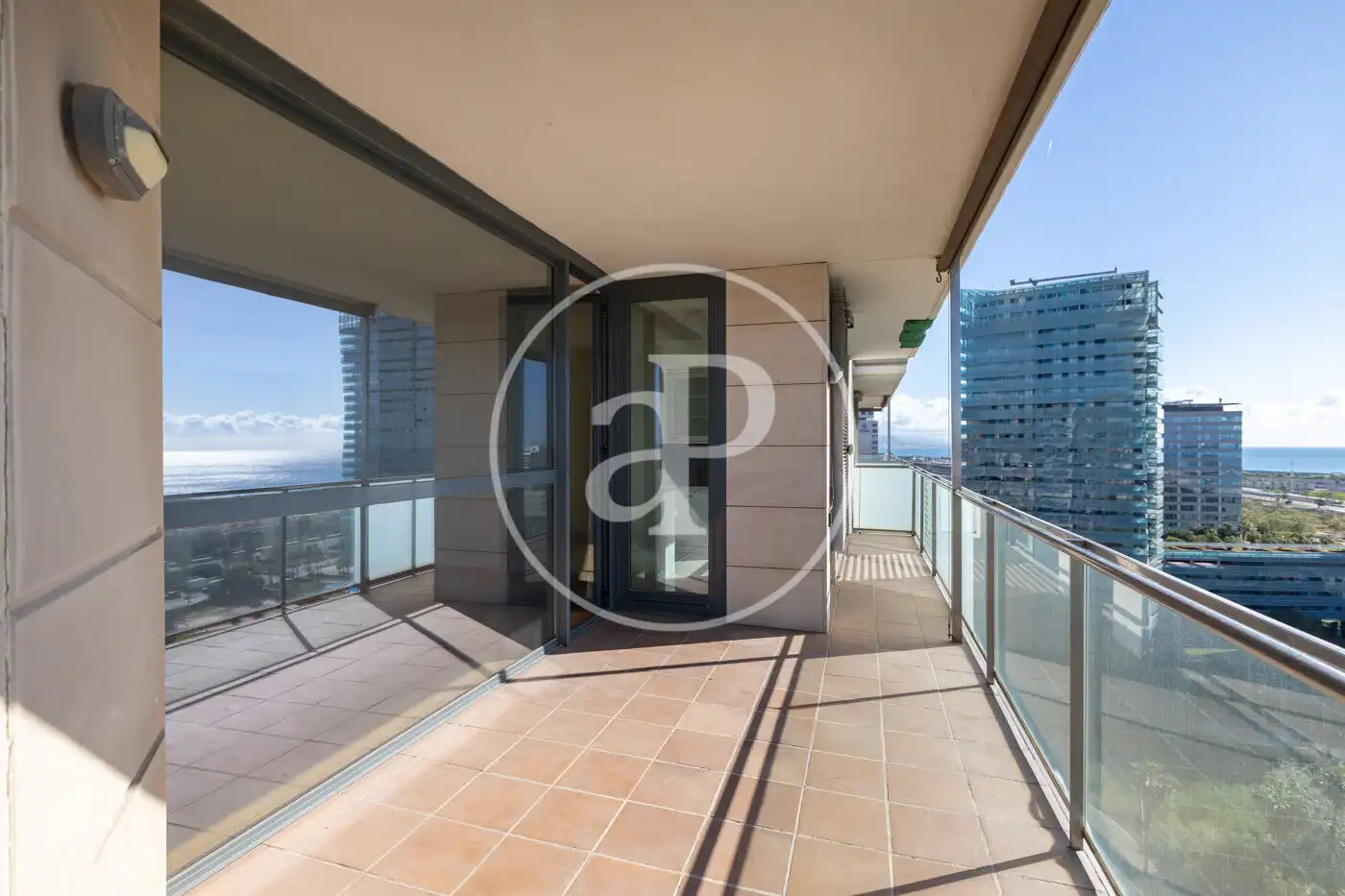 Terraza de Piso en venta en Barcelona con Aire acondicionado, Calefacción y Jardín privado