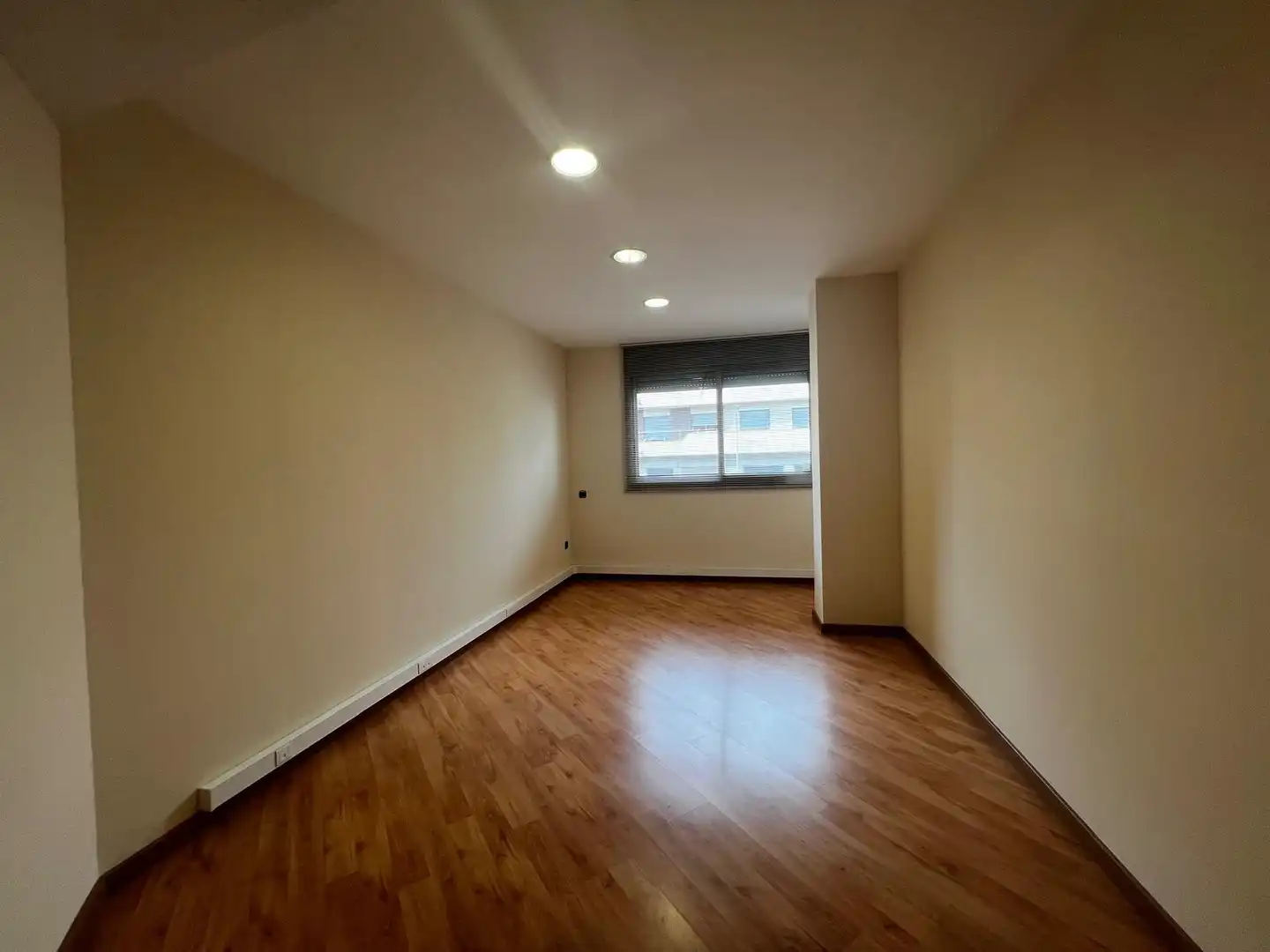 Büro zur Miete in Calle MAGDALENA MIRO, 21, Centre Vila