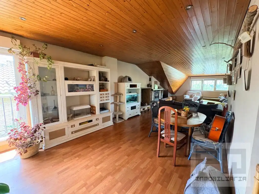 Wohnzimmer von Haus oder Chalet zum Verkauf in Las Navas del Marqués  mit Ofen, Waschmaschine und Mikrowelle