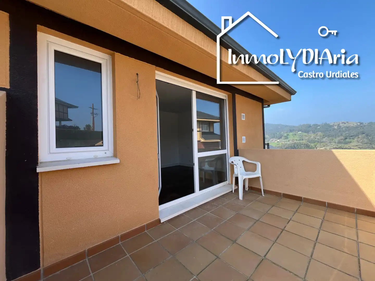 Balcony of Houses for sale in Castro-Urdiales  with Heating, Private garden and Terrace