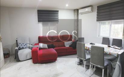 Sala d'estar de Pis en venda en  Jaén Capital amb Aire condicionat i Parquet