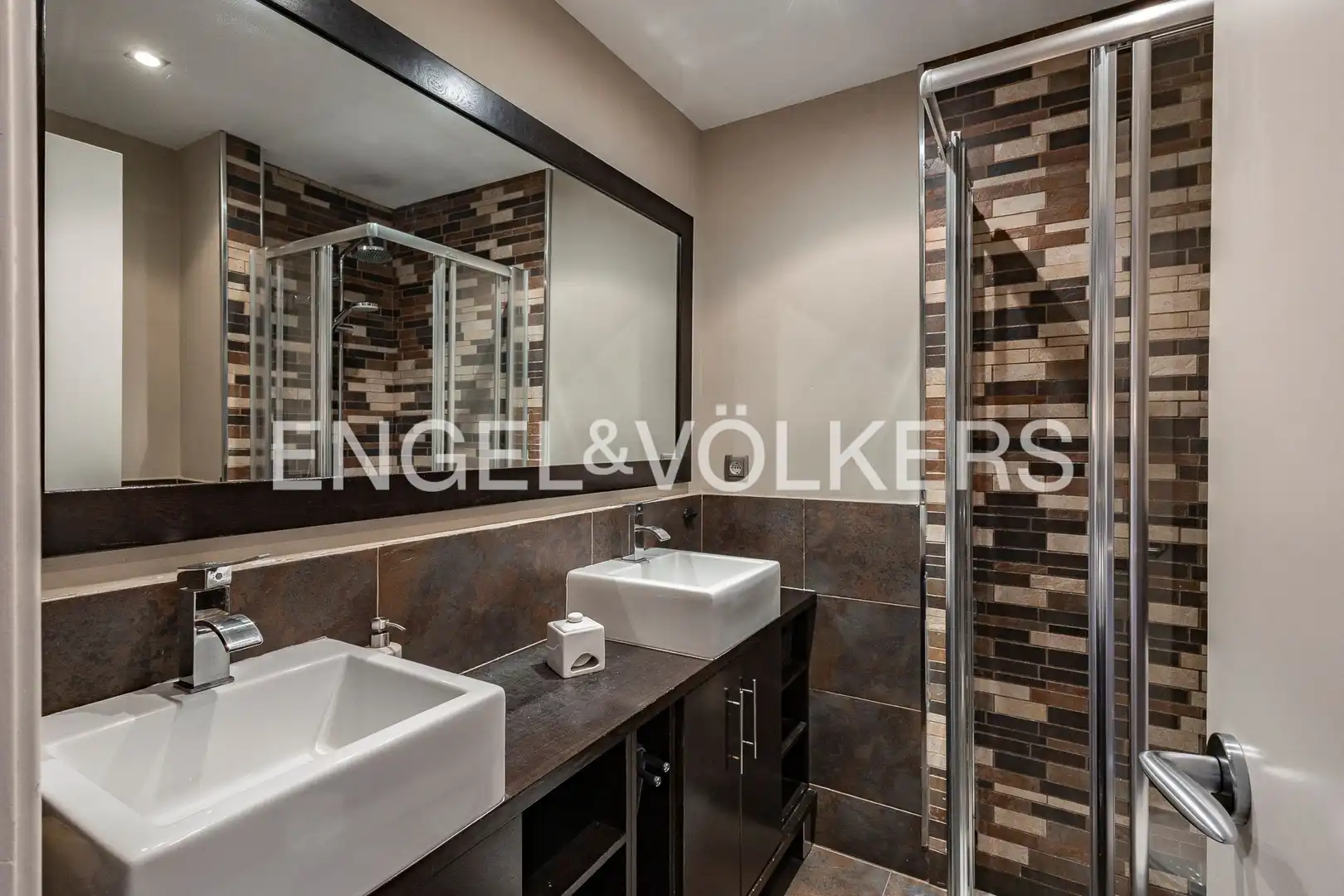 Bathroom of Houses for sale in Sant Feliu de Llobregat  with Heating, Private garden and Terrace