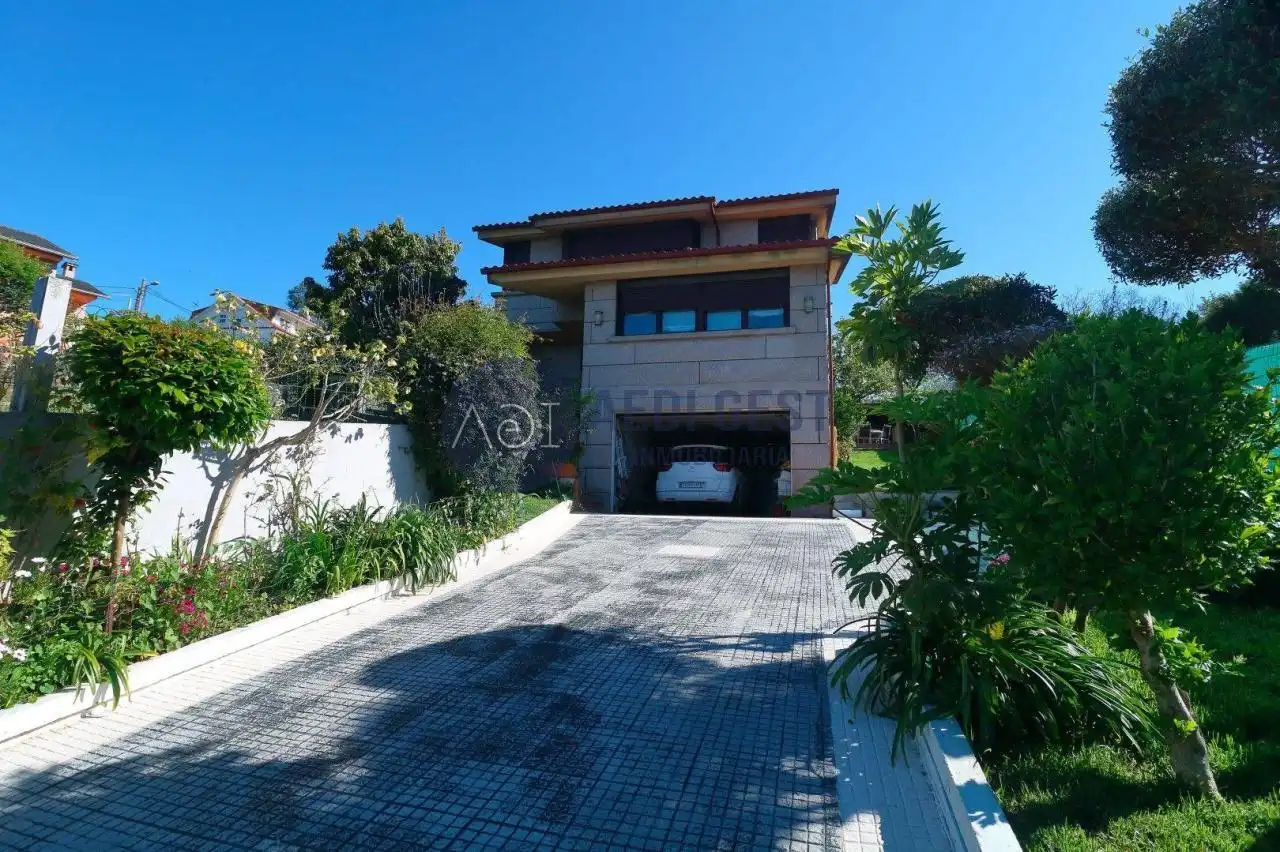 Casa o chalet en venta en Rua Castañal, Cabral - Candeán