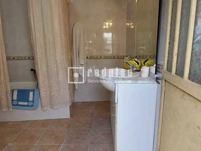 Bathroom of Houses for sale in Cebolla  with Heating, Terrace and Storage room