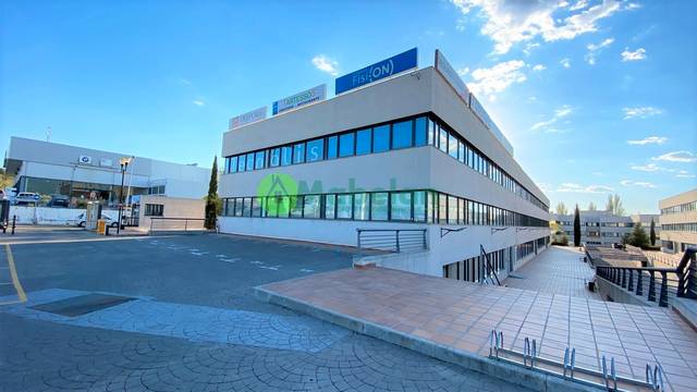 Oficina en Alquiler en El Pinar - Punta Galea