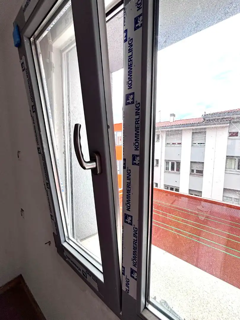 Vista exterior de Pis en venda en Gijón  amb Parquet