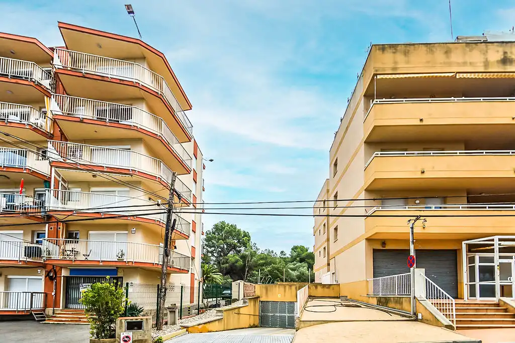 Vista exterior de Local en venda en Salou