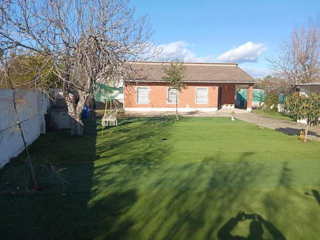 Casa-chalet en Venta en Pelahustán en Escalona