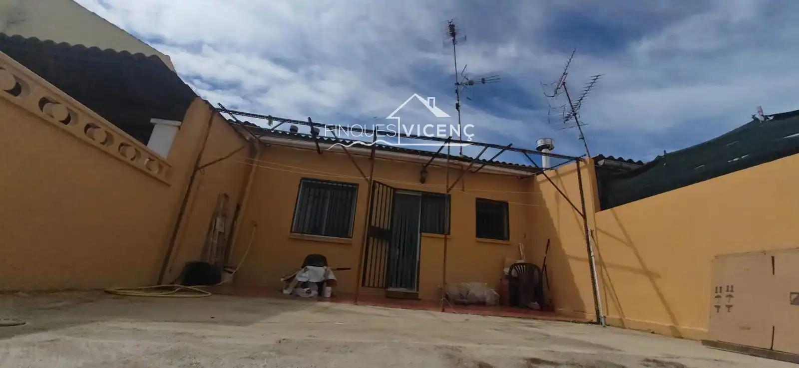 Casa adosada en venta en Verge de Montserrat, Albinyana