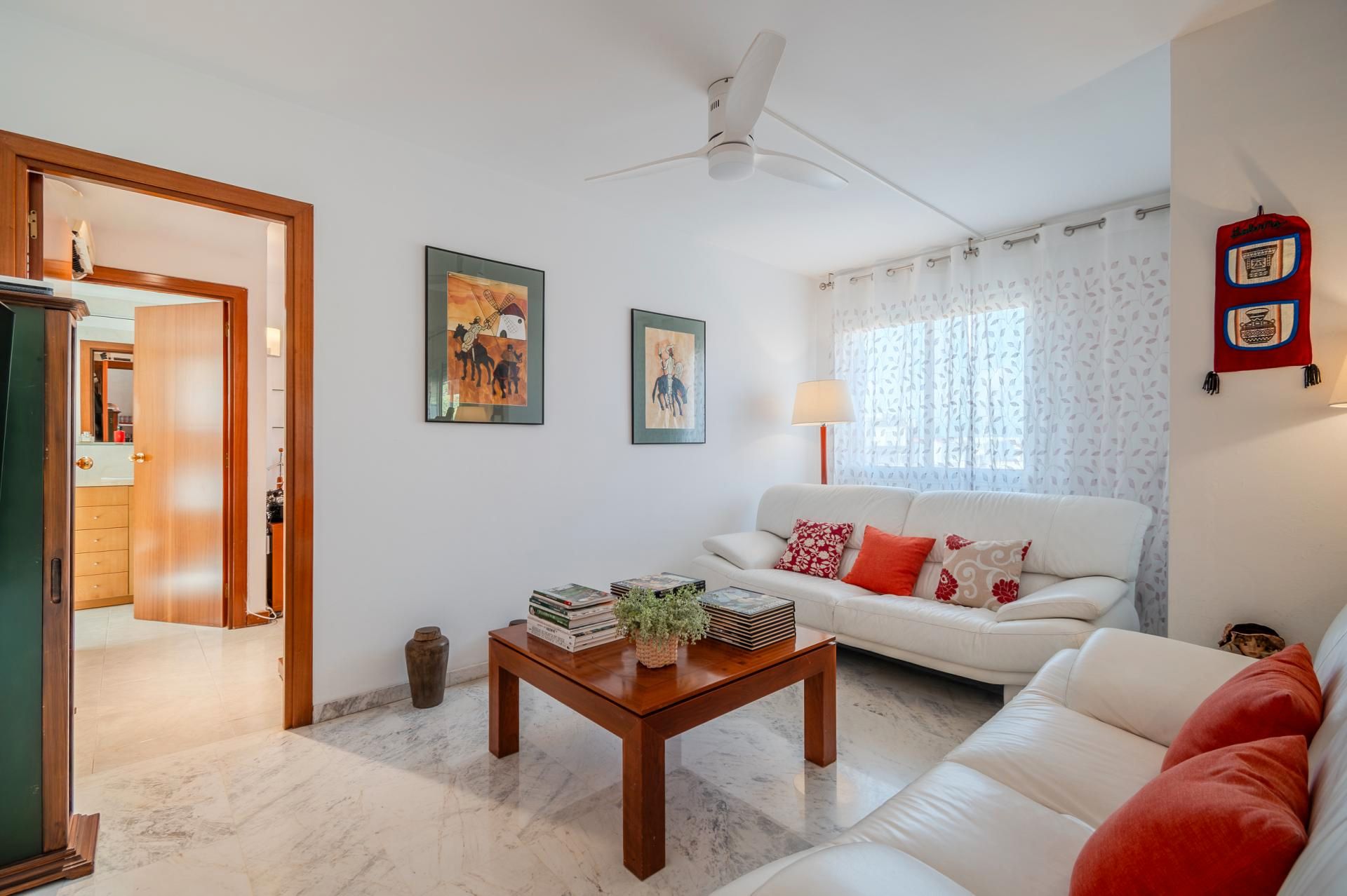 Living room of Duplex for sale in Girona Capital  with Air Conditioner, Heating and Terrace