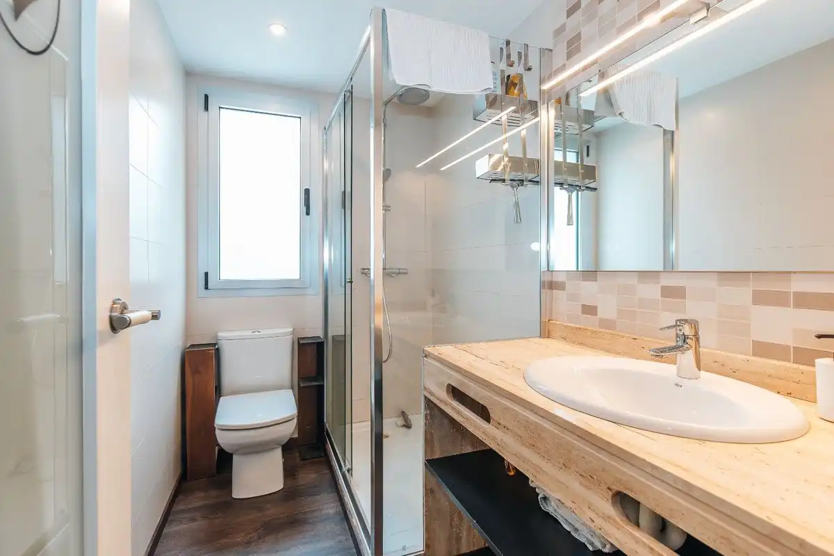 Baño de Piso en venta en Eivissa con Aire acondicionado, Calefacción y Terraza