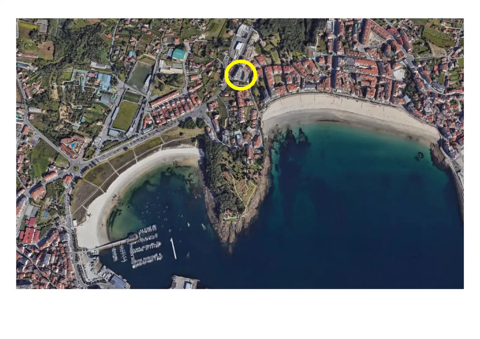 Vista exterior de Apartament en venda en Sanxenxo amb Calefacció, Parquet i Terrassa