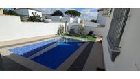 Swimming pool of House or chalet for sale in Chiclana de la Frontera