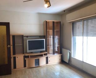 Sala d'estar de Pis en venda en  Madrid Capital amb Calefacció i Terrassa