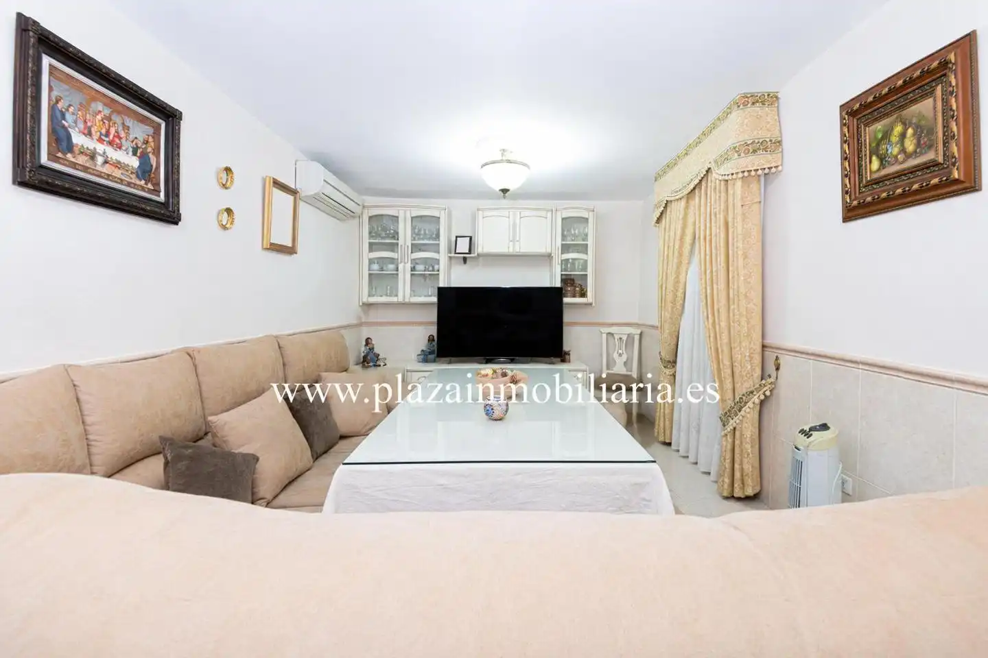 Sala de estar de Casa o chalet en venta en Lucena con Aire acondicionado, Terraza y Trastero