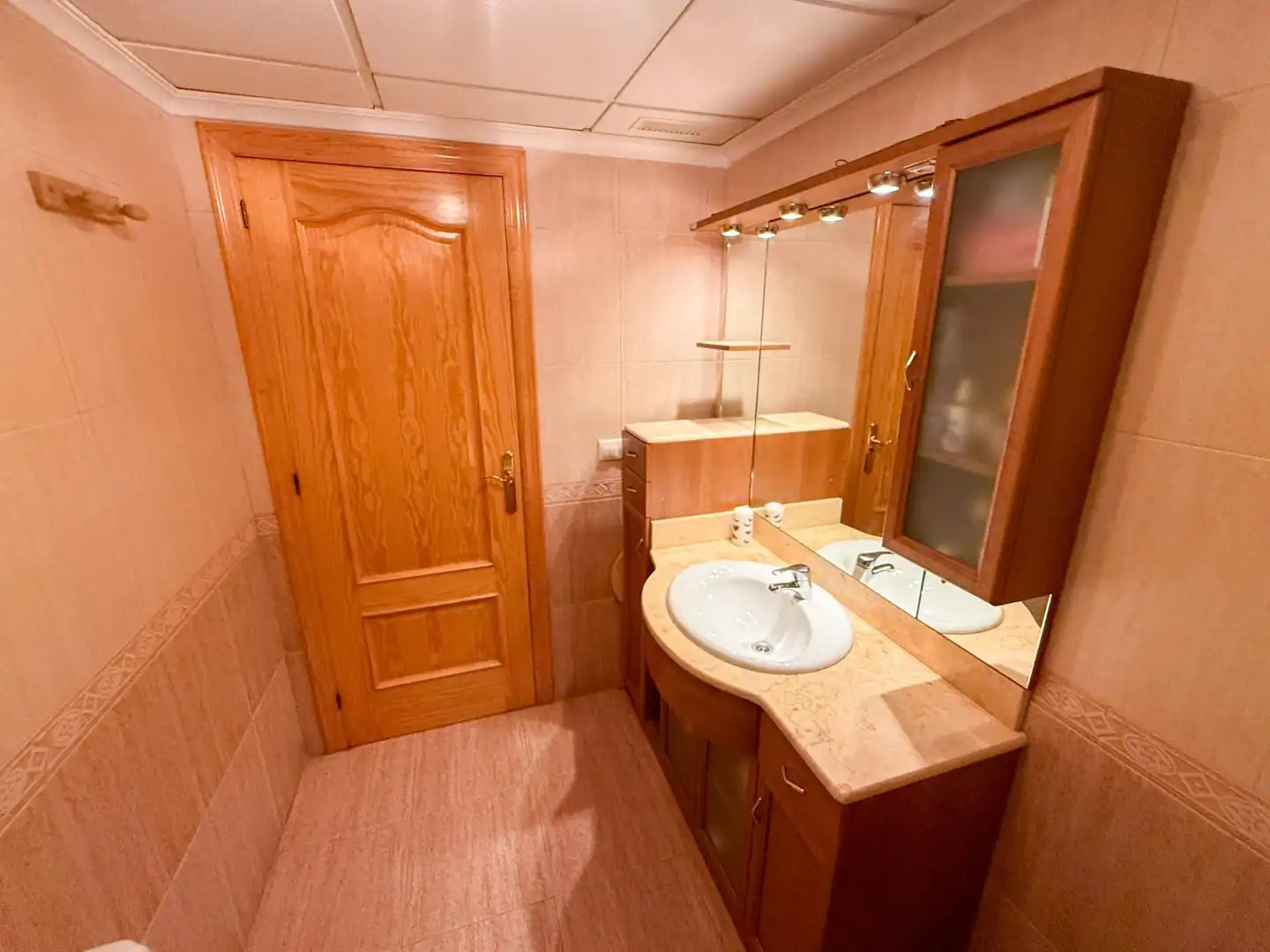 Baño de Piso en venta en Callosa de Segura con Aire acondicionado, Terraza y Trastero