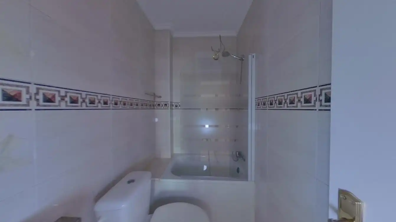Bathroom of Flat for sale in Valencia