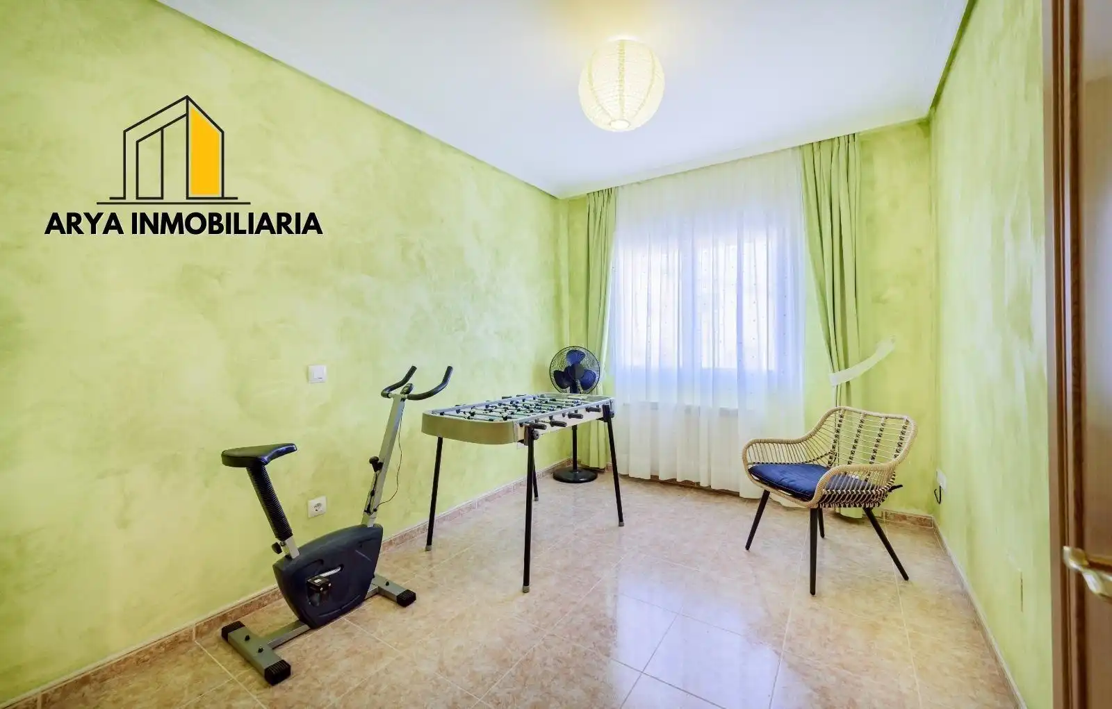 Habitación de Casa o chalet en venta en Horche con Aire acondicionado, Calefacción y Jardín privado