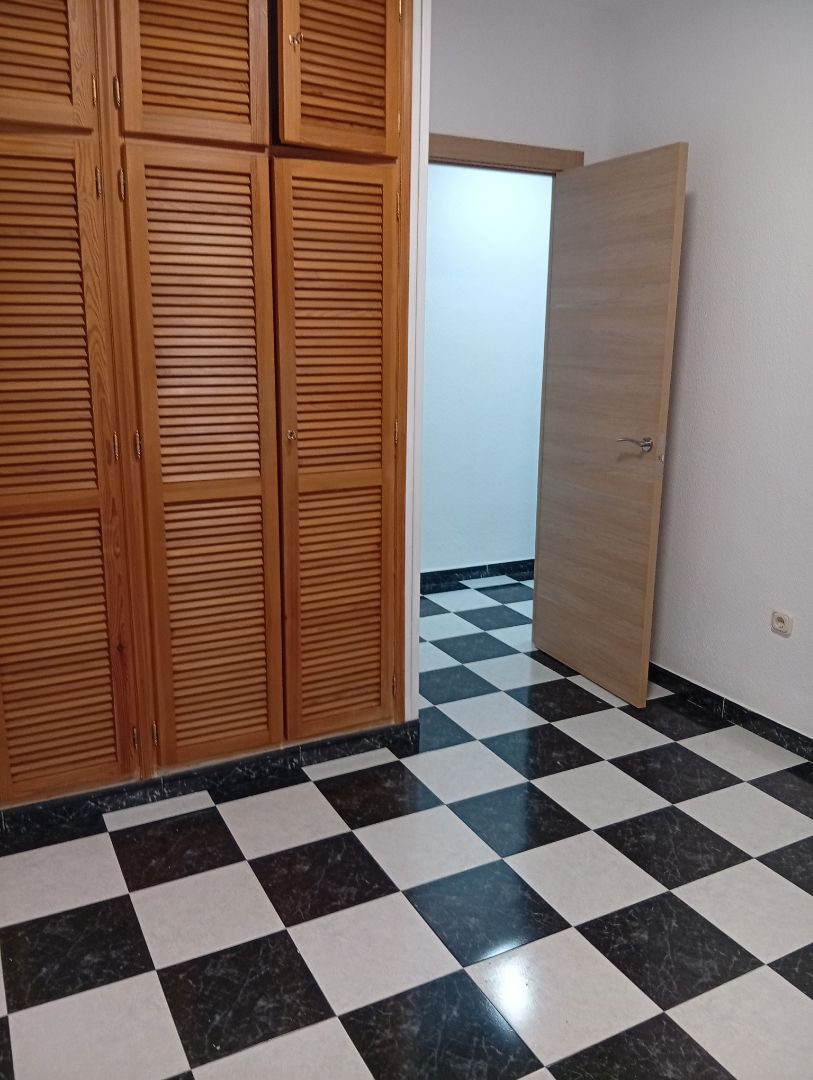 Apartament de lloguer en  Granada Capital amb Rentadora i Es permeten mascotes