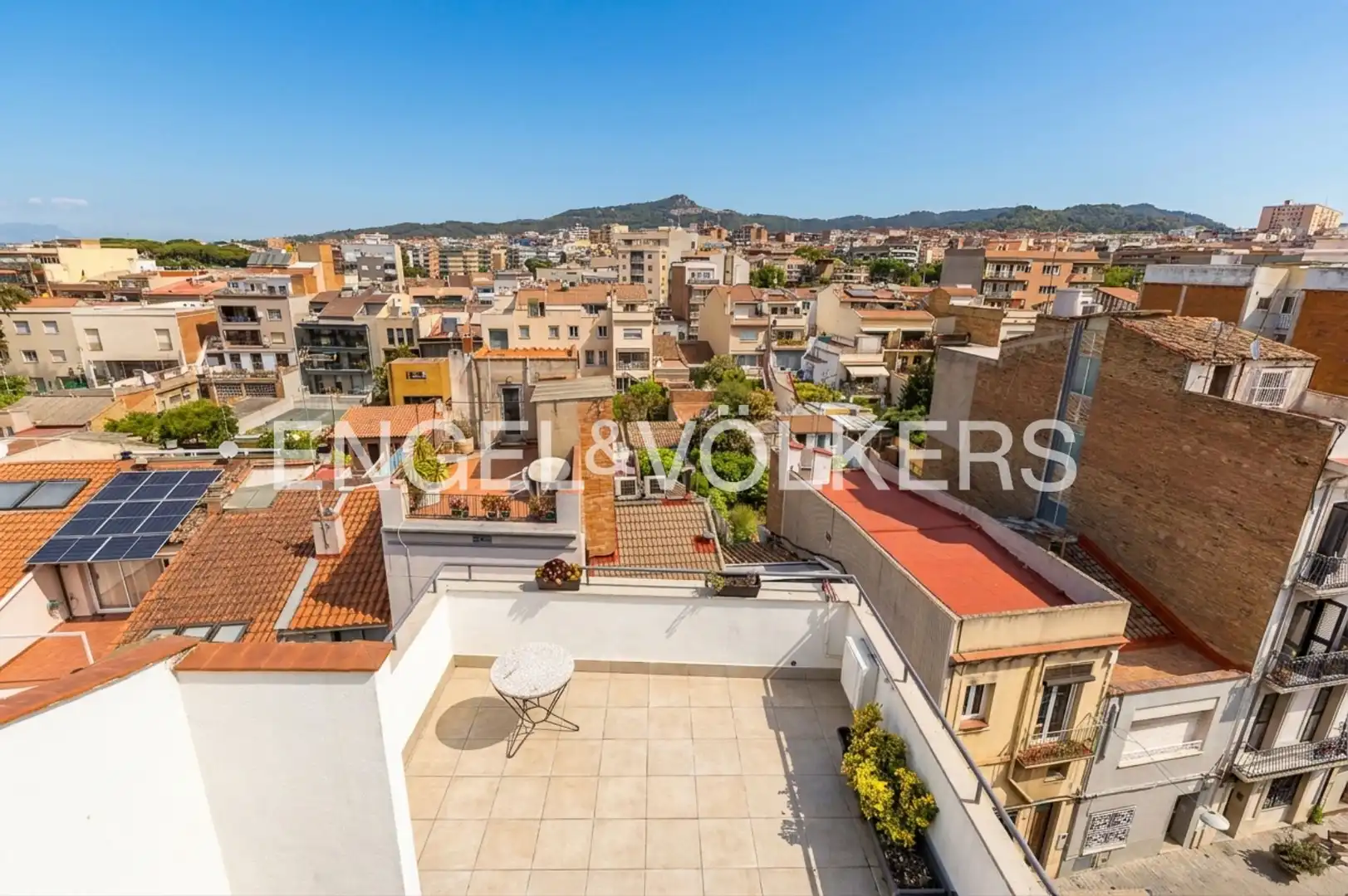Terrassa de Casa o xalet en venda en Sant Feliu de Llobregat amb Calefacció, Parquet i Terrassa
