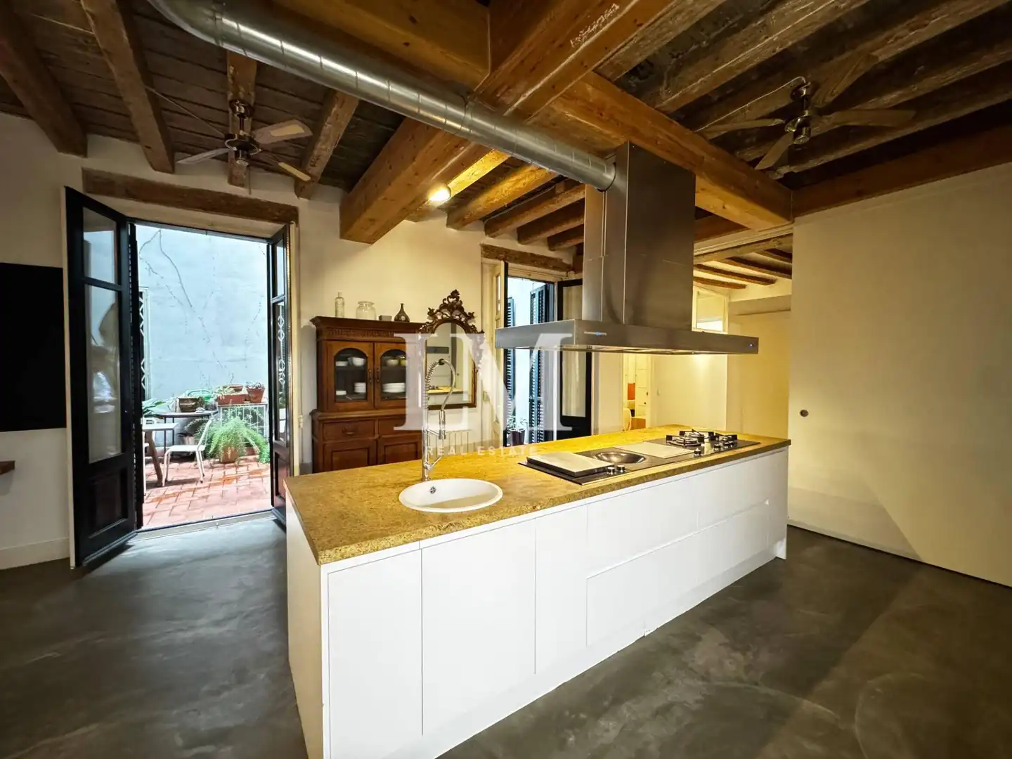 Kitchen of Apartments for rent in Ciutat Vella
