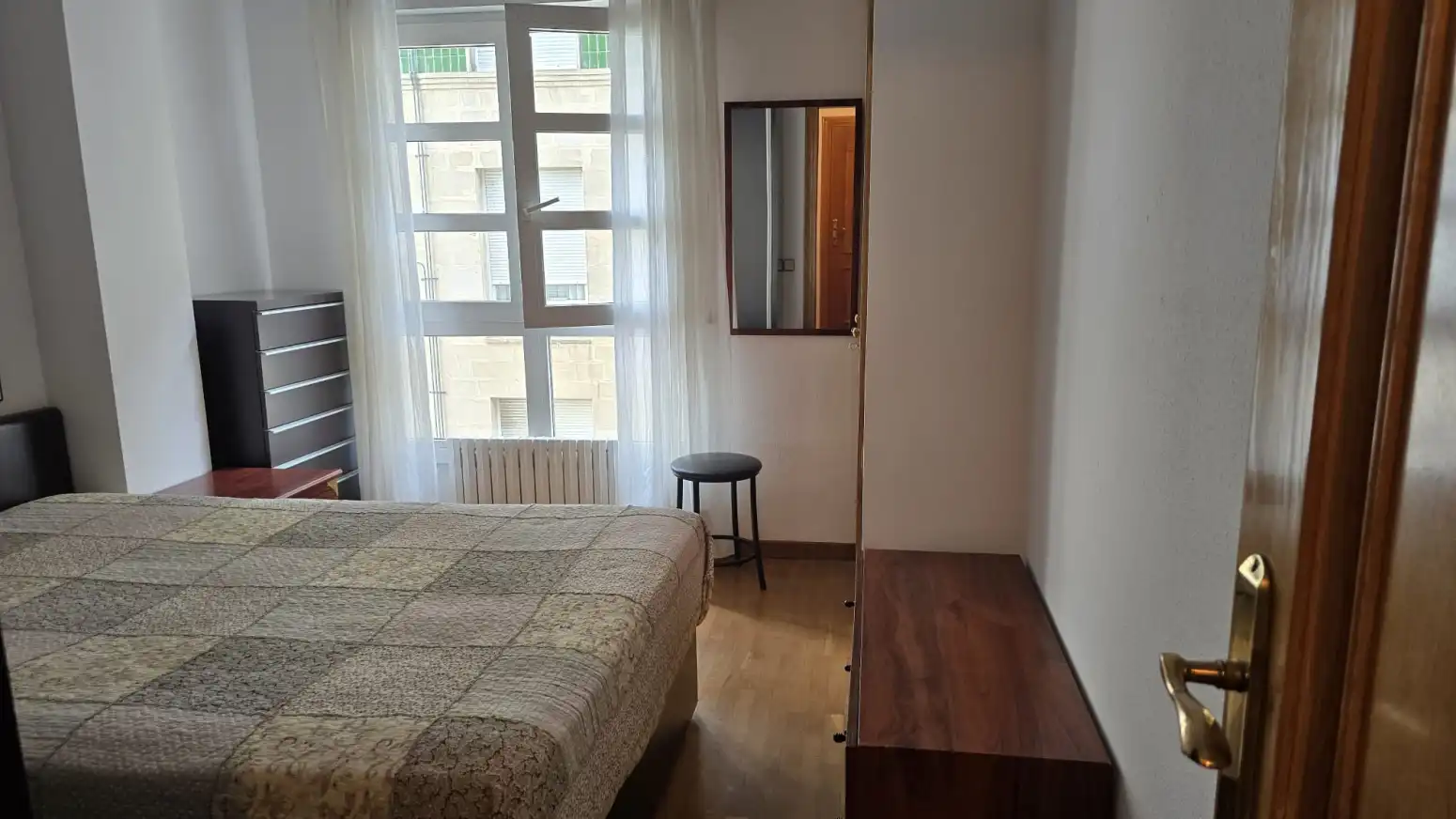 Bedroom of Flat for rent in Gijón   with Heating and Parquet flooring