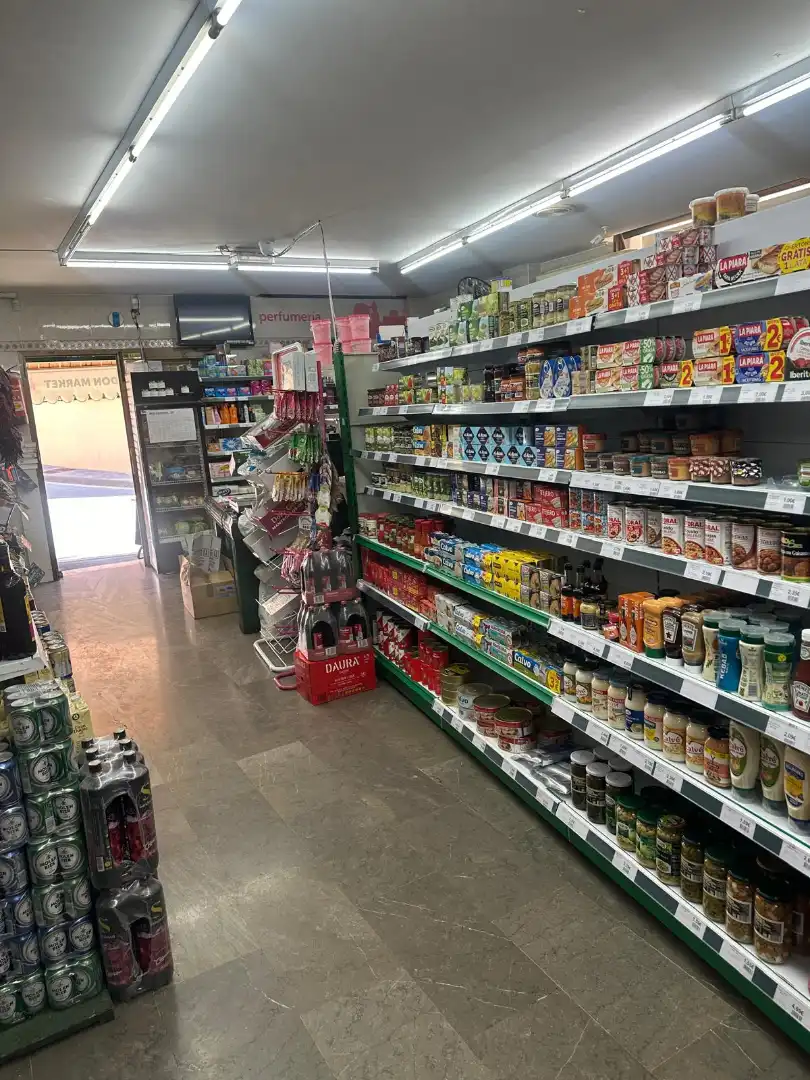 Local comercial de lloguer a Jun, imagen 13