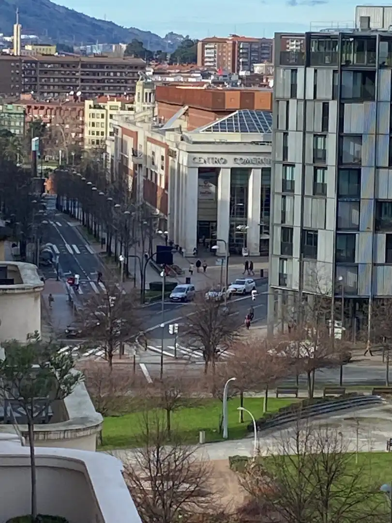Vista exterior de Piso en venta en Bilbao  con Calefacción y Amueblado