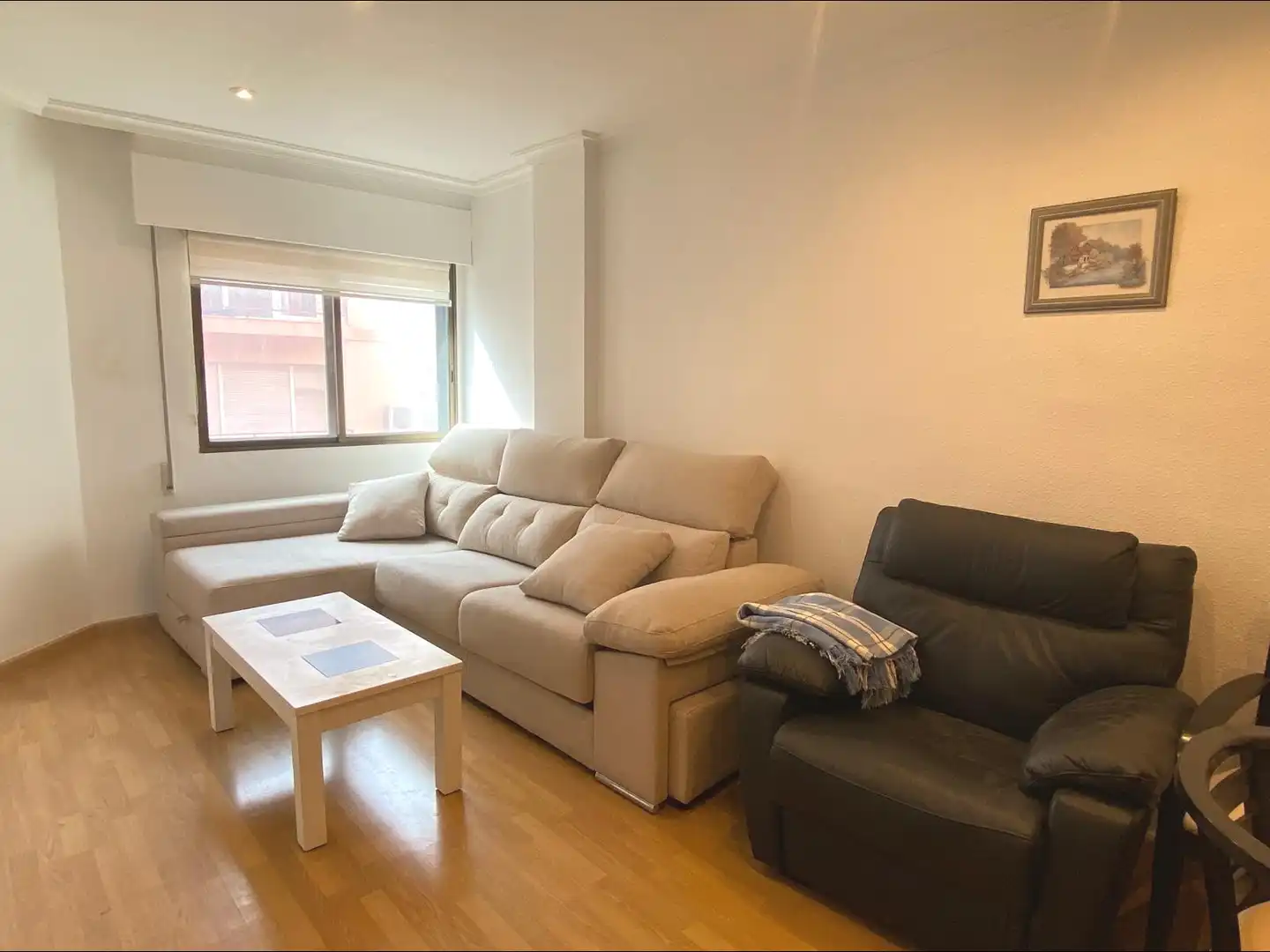 Sala de estar de Piso de alquiler en Alicante / Alacant con Aire acondicionado, Amueblado y Balcón