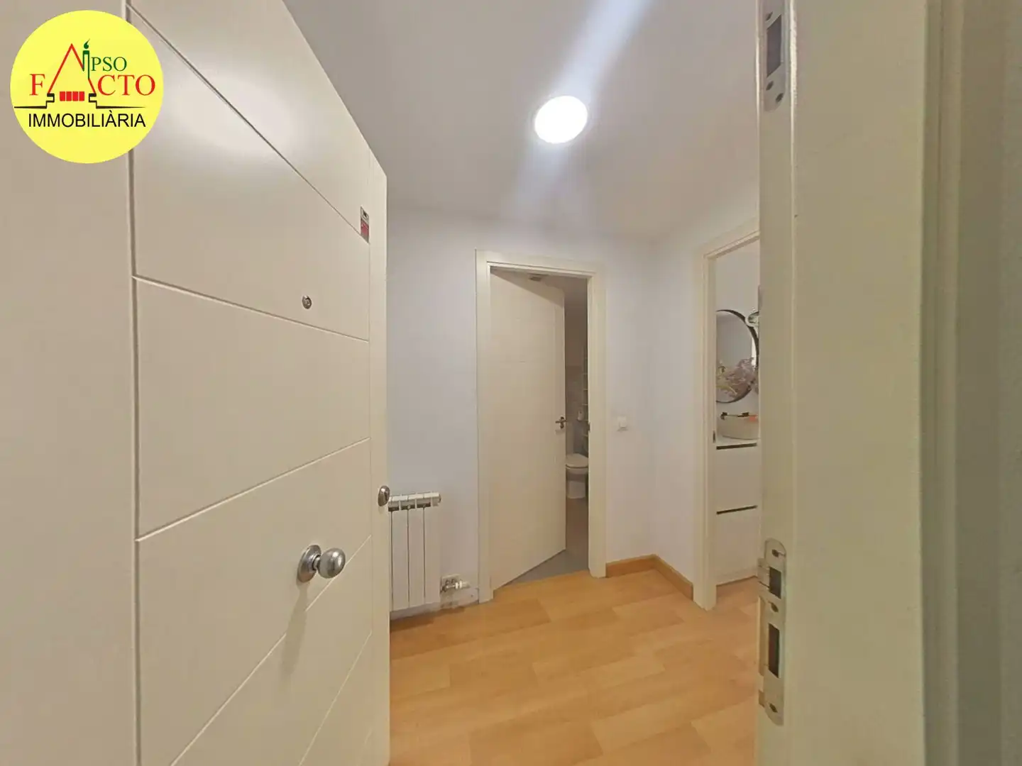 Piso en venta en Girona con Aire acondicionado, Calefacción y Terraza