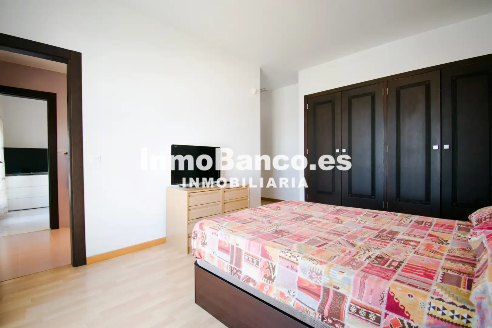 Habitación de Casa o chalet en venta en Chiva con Jardín privado, Parquet y Terraza