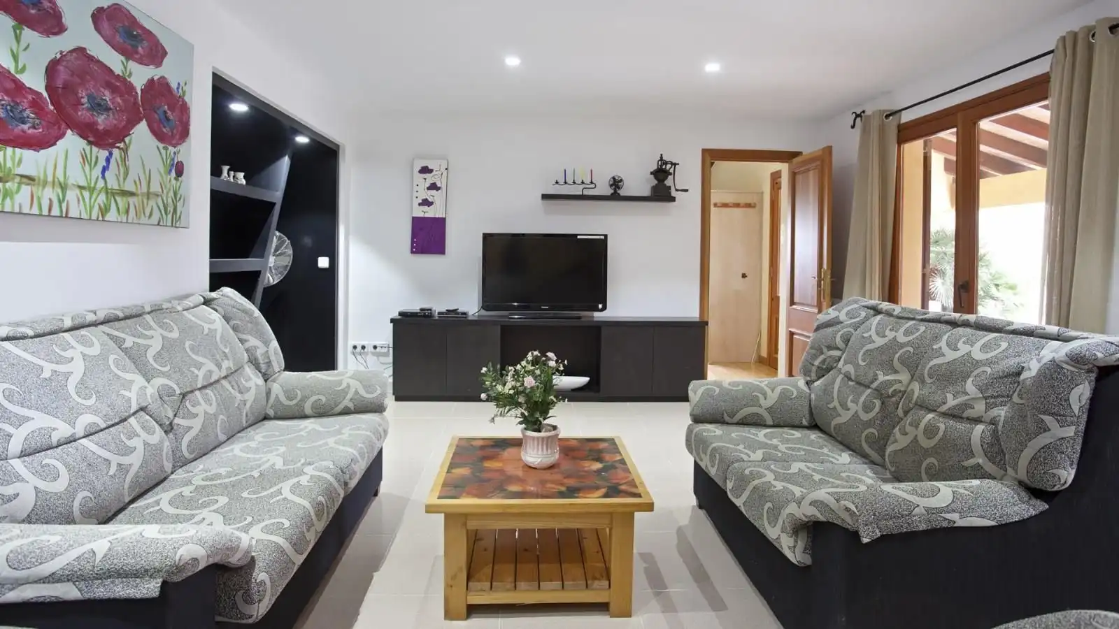 Living room of Country homes for sale in Pollença  with Air Conditioner, Heating and Private garden