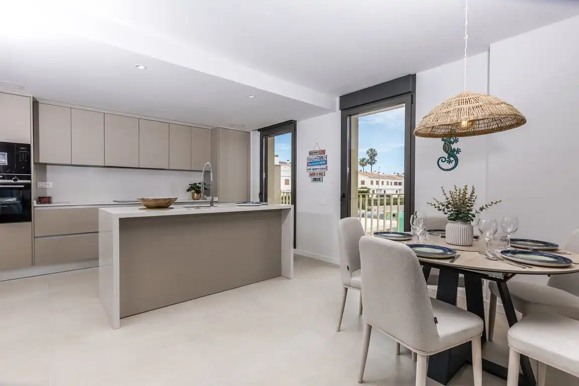 Cocina de Apartamento de alquiler en Dénia con Aire acondicionado, Jardín privado y Terraza